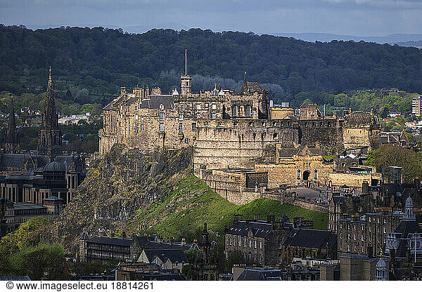 UK  Scotland  Edinburgh  Edinburgh Castle and surrounding houses