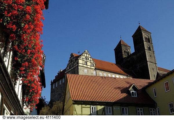 UNESCO-Welterbestätte St. Servatius auf dem Burgberg Quedlinburg Sachsen-Anhalt  Deutschland