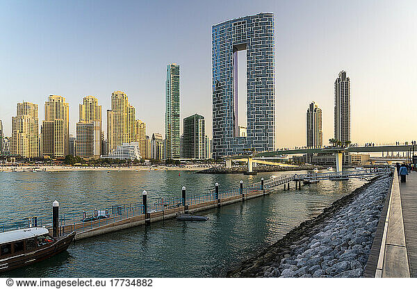 United Arab Emirates  Dubai  Dubai Marina with jetty in foreground and luxury hotel in background