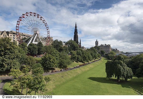 United Kingdom  Scotland  Edinburgh  Princes Street Gardens and big wheel