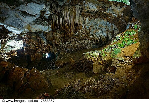 Unterirdische Höhlen. Chiang Dao  Thailand  Asien