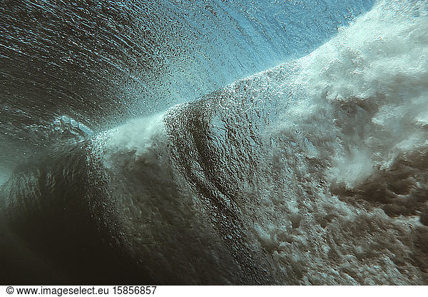 Unterwasser-Ansicht der Welle