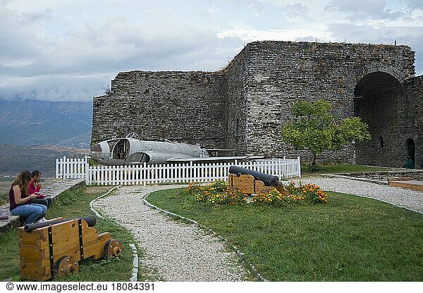 US-amerikanische Lockheed T-33  Burg  Gjirokastra  Albanien  Gjirokaster  Europa