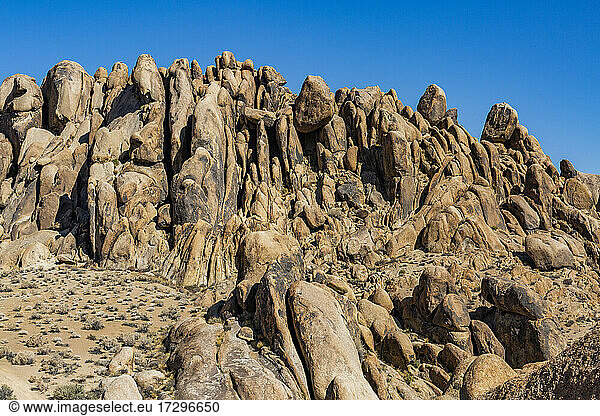 USA  California  Lone Pine  Alabama Hills rock formations in Sierra Nevada Mountains