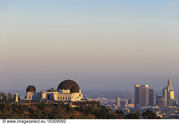 USA  California  Los Angeles  Skyline and Griffith Observatory in the evening
