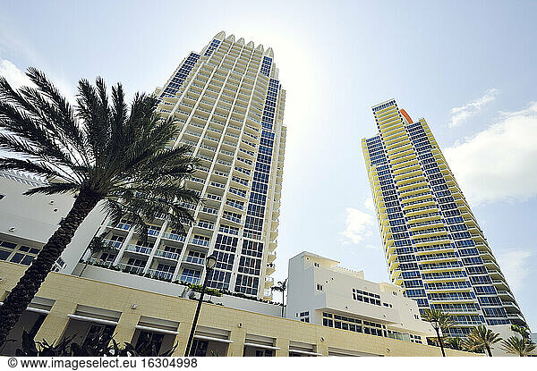 USA  Florida  Miami Beach  Wolkenkratzer Continuum am South Beach