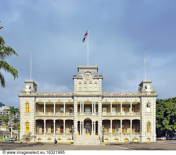 USA  Hawaii  Honolulu  Iolani Palace  National Historic Landmark