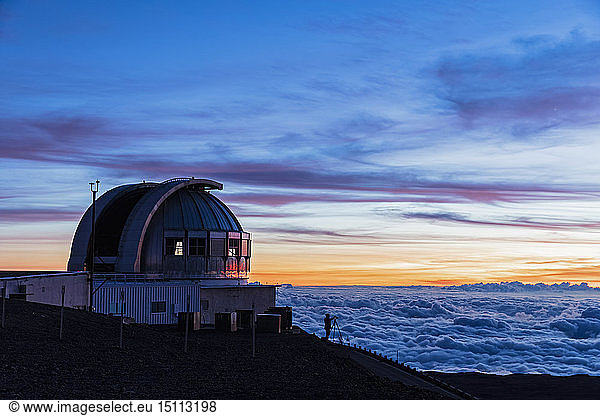 USA  Hawaii  Mauna Kea volcano  telescopes at Mauna Kea Observatories at sunset