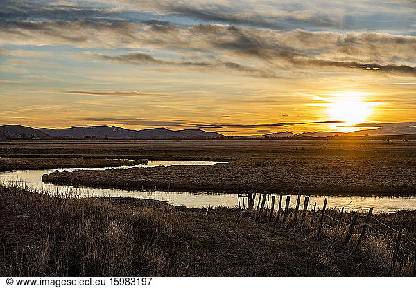 USA  Idaho  Picabo  Sonnenuntergang über Silver Creek