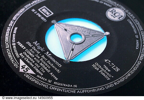USA  1958  Schallplatte  Single  Detail  Hit Magic Moments von Perry Como  geschrieben von Burt Bacharach und Hal David  Plattenfirma RCA  Label