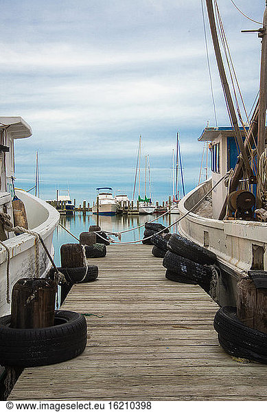 USA  Texas  Rockport-Fulton  Fishing boats at Gulf of Mexico