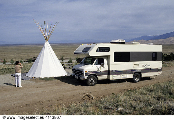 USA  United States of America  Colorado: Traveliing in a Motorhome  RV  through the west of the US.