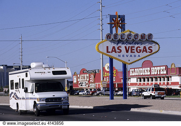 USA  United States of America  Nevada: Las Vegas. Traveliing in a Motorhome  RV  through the west of the US.