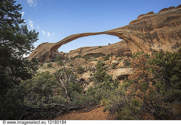 USA Utah Arches-Nationalpark Natürliche Bogen- und Felsformationen im Arches-Nationalpark Landscape Arch