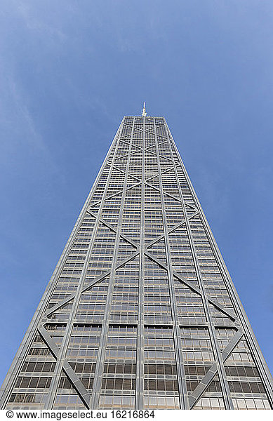 Vereinigte Staaten  Illinois  Chicago  Blick auf den Hancock Tower