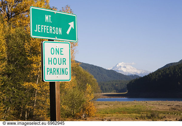 Vereinigte Staaten von Amerika  USA  Zeichen  parken  Sehenswürdigkeit  Oregon  Signal