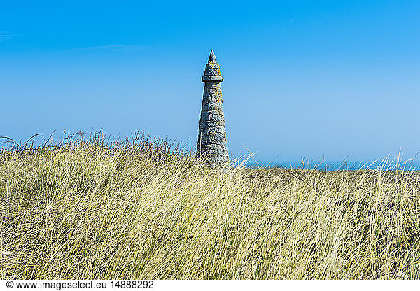 Vereinigtes Königreich  Kanalinseln  Herm  Pierre aux Rats Obelisk