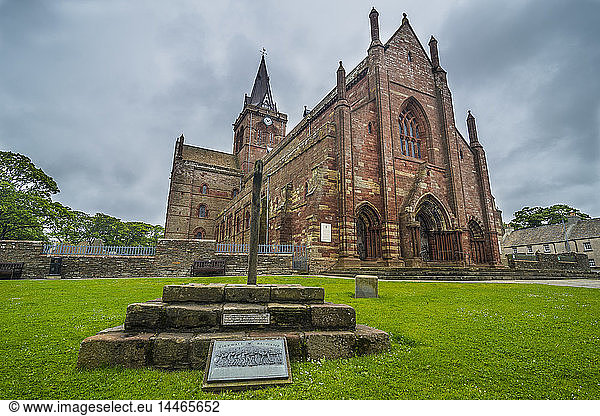 Vereinigtes Königreich  Schottland  Orkney Inseln  Kirkwall  Magnus Kathedrale