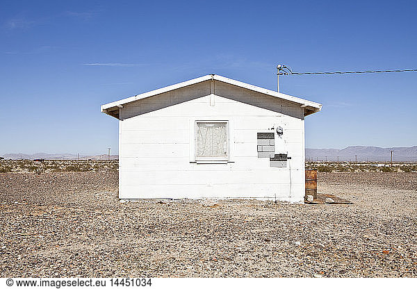 Verlassenes Haus in der Wüste