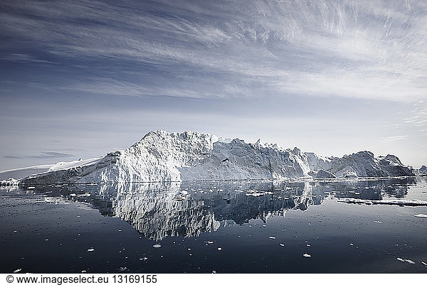 View of iceberg  Ilulissat  Jakobshavn  Greenland