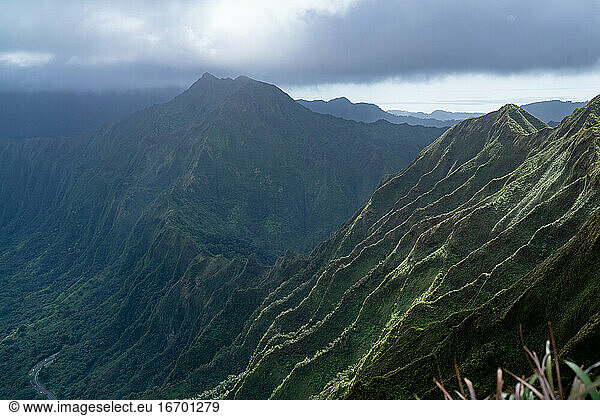 View of the Ko'olau Mountains in Oahu  Hawaii