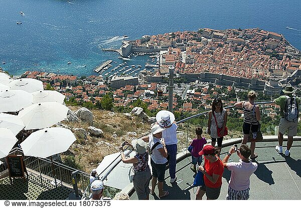 View of the old town from the upper cable car station  Dubrovnik  Dalmatia  Croatia  Europe
