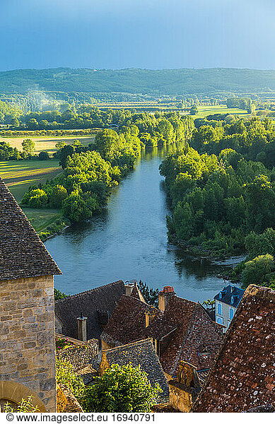 View over Beynac-et-Cazenac and Dordogne River  Beynac  Dordogne  France