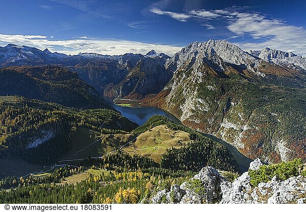 View over the Königssee and the Watzmann massif from the Jenner in autumn  Berchtesgaden National Park  Bavarian Alps  Bavaria  Germany  Europe