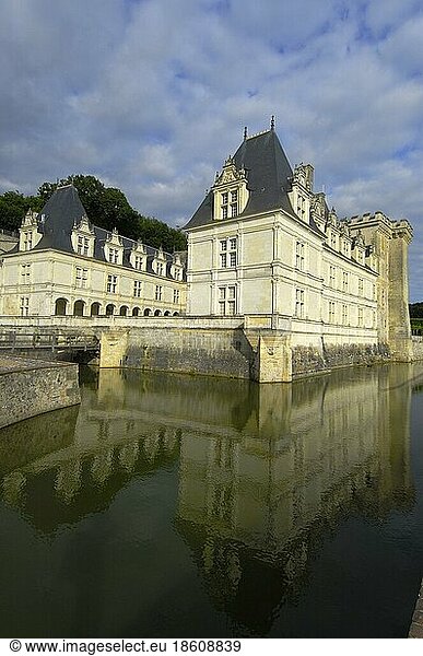 Villandry Castle  Chateau de  Chateau moat  Indre-et-Loire  Loire Valley  Centre  France  Europe