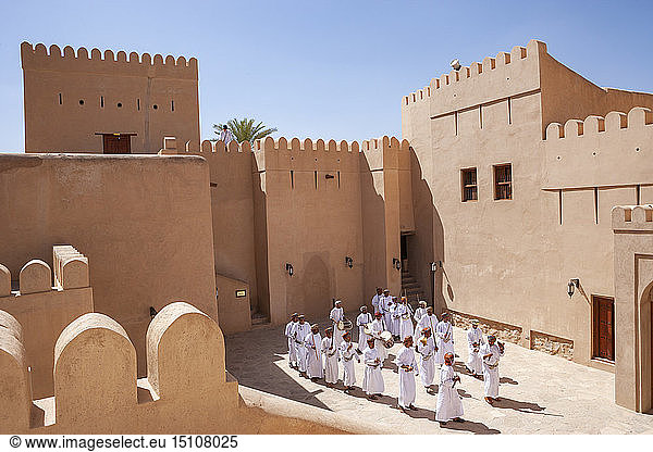 Volksmusikanten  Fort  Nizwa  Oman