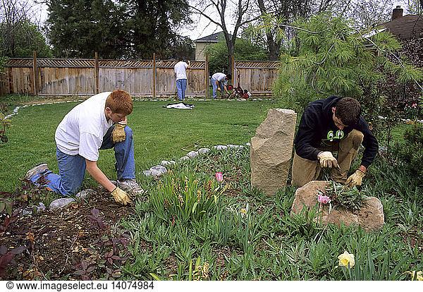 Volunteers Doing Yard Work  Idaho