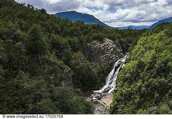 Vullignanco-Wasserfall (Cascada Vullignanco) Bariloche (alias San Carlos de Bariloche) Provinz Rio Negro Patagonien Argentinien