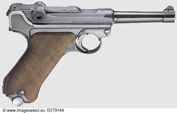 Waffen  Schusswaffen  Pistolen  Parabellum-Pistole Luger 08  Kaliber 9 mm parabellum  ausgegeben an das Heer  Deutschland  1935 - 1945