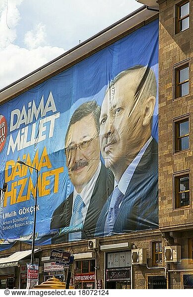 Wahlkampfbanner mit Erdogan  Türkei  Ankara  Türkei  Asien