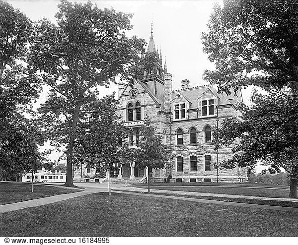 Walker Building  Amherst College  Amherst  Massachusetts  USA  Detroit Publishing Company  1900