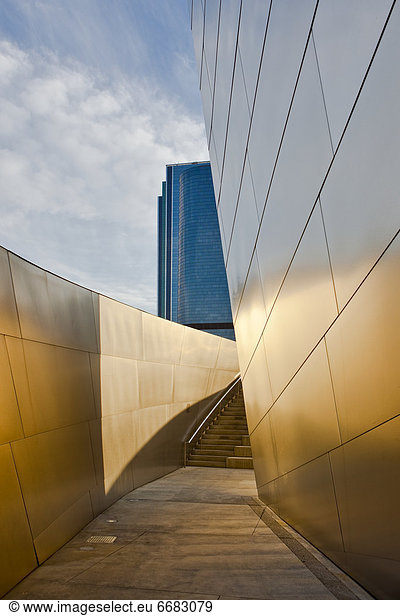 Wand  Gebäude  Weg  modern