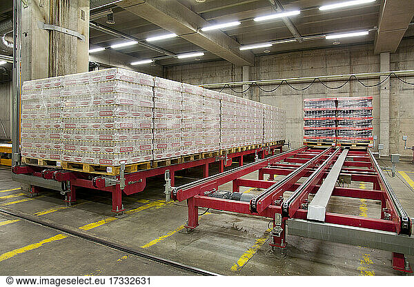 Warehouse distribution centre for beer