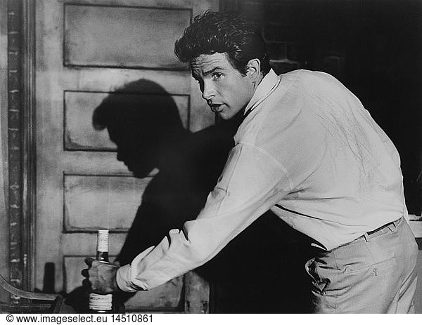 Warren Beatty  on-set of the Film  All Fall Down  MGM  1962