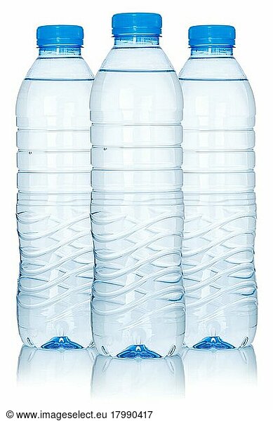 Wasser Mineralwasser Getränke in Flaschen Wasserflaschen  freistellbar