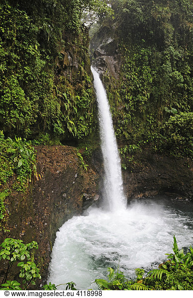 Wasserfall Catarata La Paz in Costa Rica  Mittelamerika