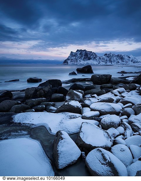 Wasserrand Winter Felsen Strand Norwegen