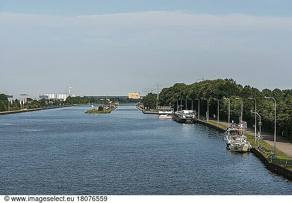 Waterway junction  Mittelland Canal  River Weser  Minden-Lübbecke  East Westphalia-Lippe  North Rhine-Westphalia  Germany  Europe