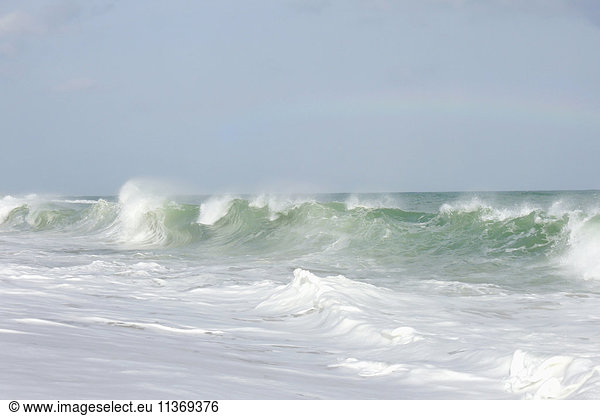 Waves breaking in sea  Tangalle  South Province  Sri Lanka