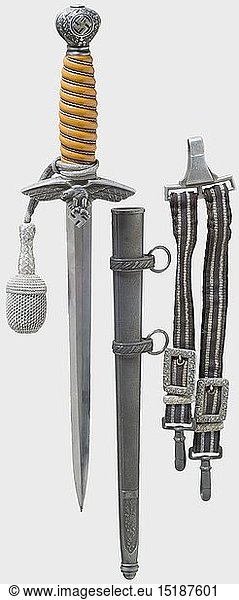 weapons  dagger  1930s  1940s