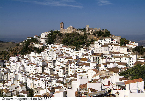Weiße Dorf von Casares  Sierra Bermeja  Andalusien  Spanien  Europa