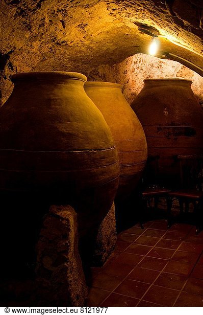 Wein  Schiff  Keller  Lehm  Spanien