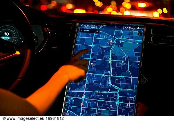 Wenn das Auto fahren eingestellt Navigation Ziel
