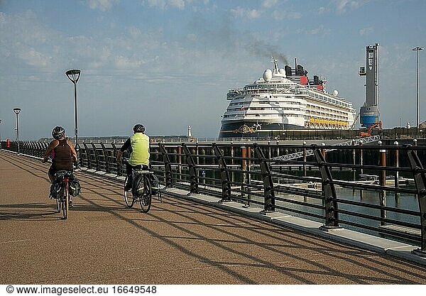Western Docks  Dover  Kent  England  Cyclists on the new pier a part of the revival project within the Western Docks area  Dover.