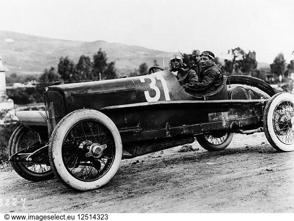 Wild am Steuer eines Itala 51 bei der Targa Florio  Sizilien  1922. Künstler: Unbekannt