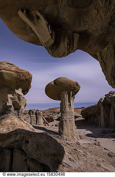 Wilde Felsformationen in der Wüste von New Mexico um n